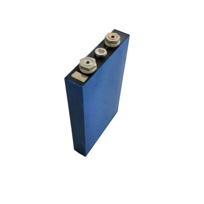 acheter Le fer de lithium de MSDS phosphatent la cellule prismatique de la batterie 20AH 25AH 3,2 V de LFP pour EV online manufacture