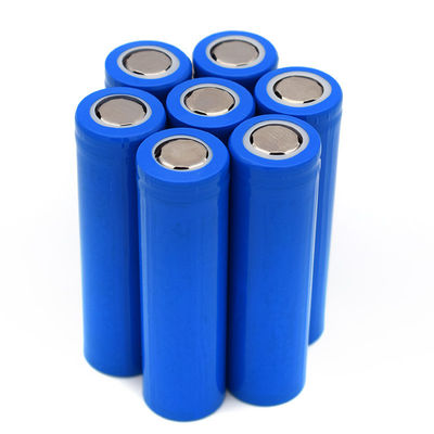 Une batterie rechargeable au lithium-ion de 18650 mAh